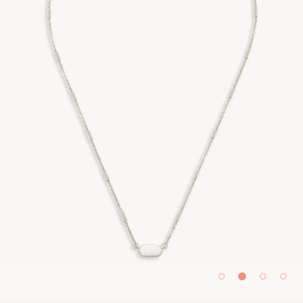 Kendra Scott Fern necklace in bright silver